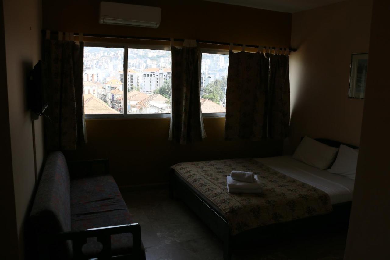 Holiday Suites Hotel & Beach Resort Jounieh Exterior photo