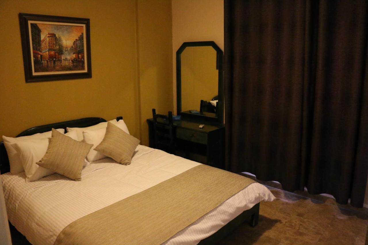 Holiday Suites Hotel & Beach Resort Jounieh Exterior photo